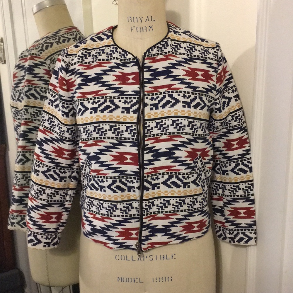 Cool jacquard patterned bomber!